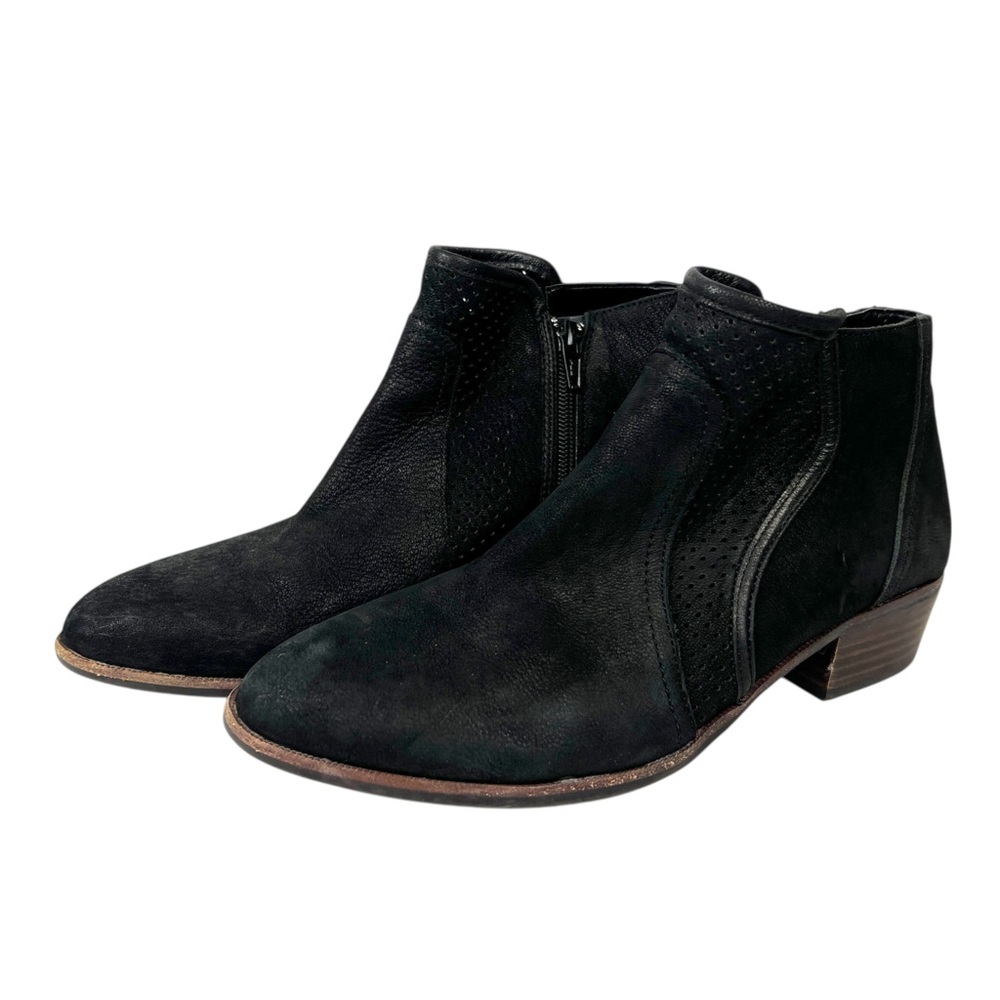 Gianni Bini Black Leather Ankle Boots Booties Side Zip Perforated Womens Size 8